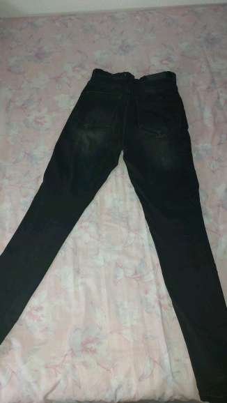 REGALO Jean Negro Stradivarius 2