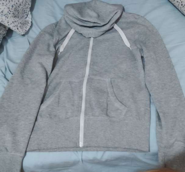 REGALO chaqueta gris 