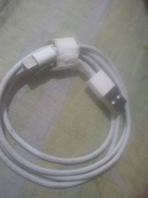 REGALO cable USB para Iphone  1