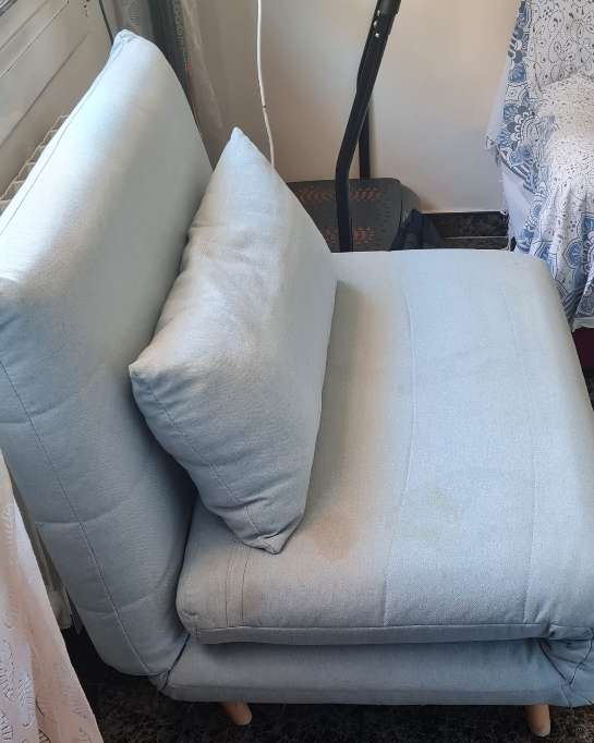 REGALO sofa cama y 4 sillas de comedor 3