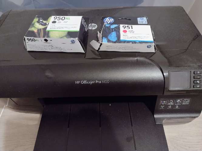 REGALO Impresora HP Officejet Pro 8100 Estropeada+ Cartuchos 1