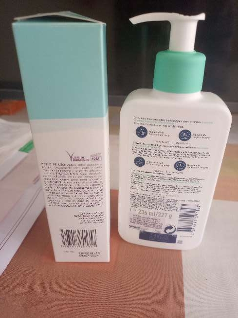 REGALO jabn facial cerave y locin control acne 2