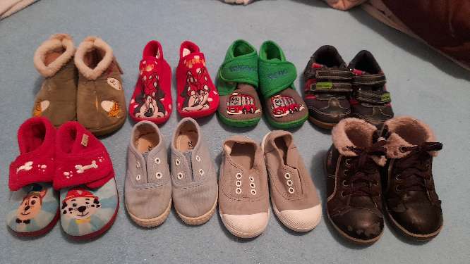 REGALO zapatillas de bebe  2