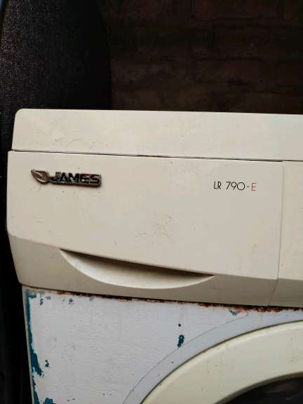 REGALO Lavarropas James LR 790-E 2