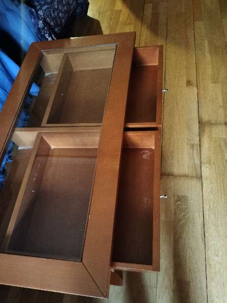 REGALO mesa auxiliar con cristal  3