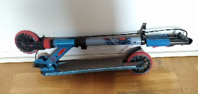 REGALO Patinete nio 3