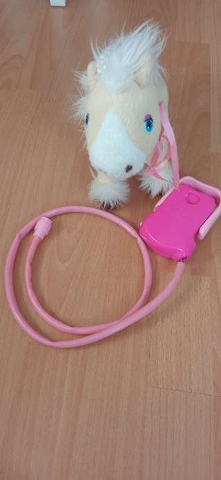 REGALO caballito de juguete con movimiento  2