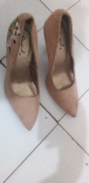 REGALO zapatos de tacn talla 35 1