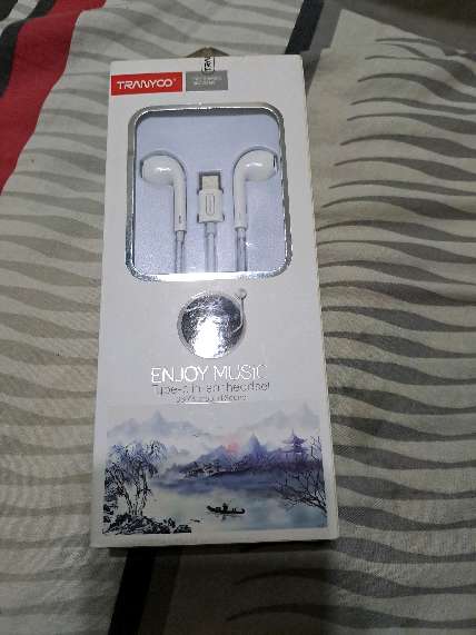 REGALO auriculares con conector tipo c