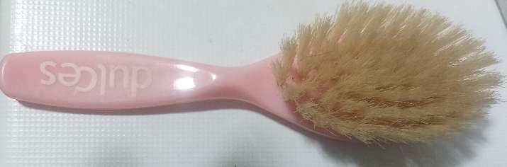 REGALO Cepillo de pelo REGALO Cepillo de pelo
