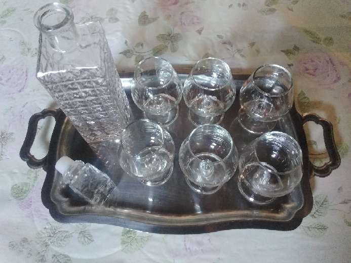 REGALO Licorera y 6 copas 2