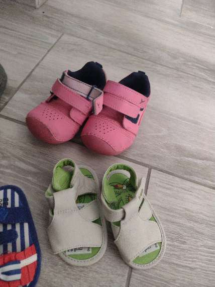 REGALO Zapatos nia varias tallas (3 meses, tallas 18 y 20) 3