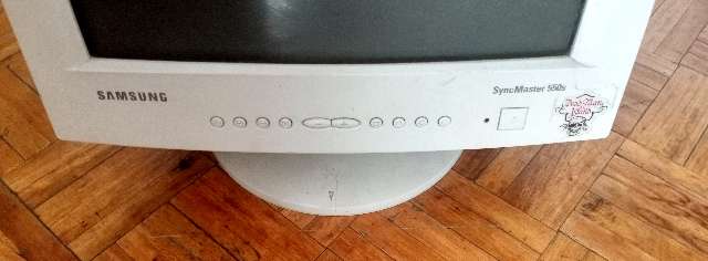 REGALO Monitor antiguo 2