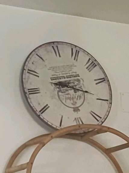 REGALO Mueble de mimbre estantera ,ms reloj  4