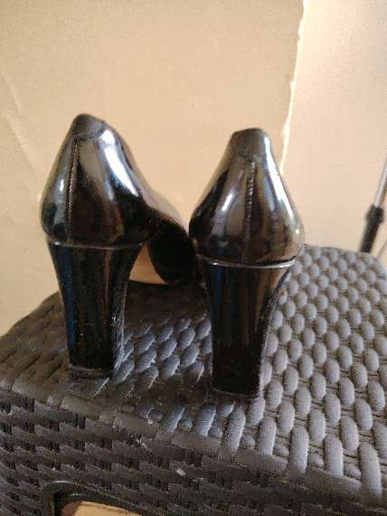 REGALO zapatos tacon 4