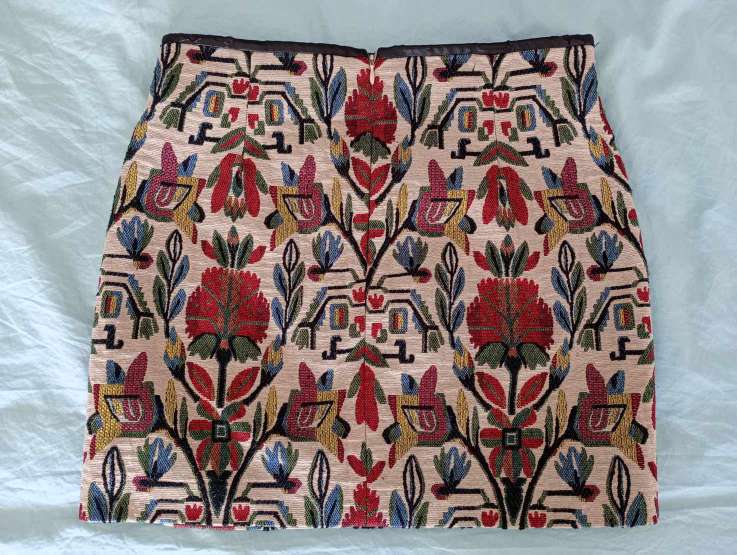 REGALO Falda tapiz Zara Woman (talla M)
REGALO Falda tapiz Zara Woman (talla M)