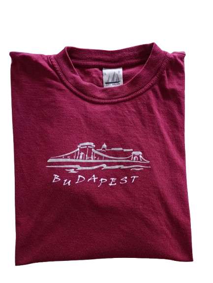 REGALO Camiseta Budapest color burdeos ? Talla L REGALO Camiseta Budapest color burdeos ? Talla L