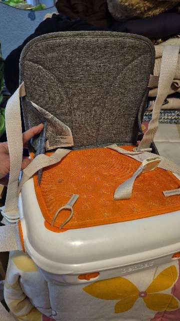 REGALO asiento de ni�o para comer 