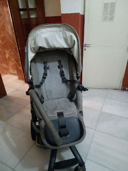 REGALO Silla de paseo Easywalker con capazo y maxi cosi 2