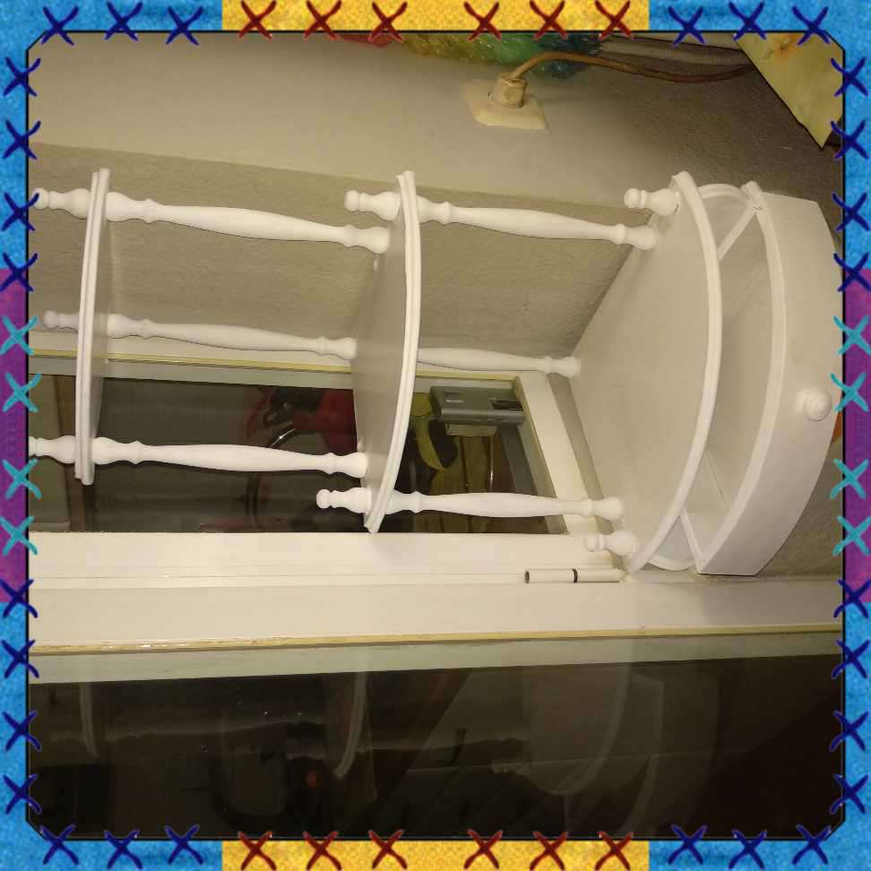 REGALO estanter�a blanca . urge su recogida . Getafe 