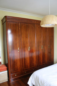 REGALO SE OFRECE ARMARIO DE DORMITORIO DE MADERA REGALO SE OFRECE ARMARIO DE DORMITORIO DE MADERA