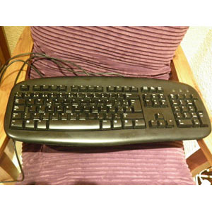 REGALO teclado Logitech negro modelo Y-SU61
