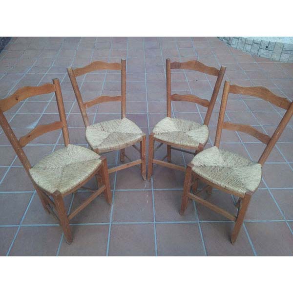 REGALO 4 sillas de madera