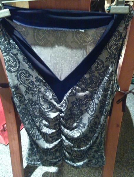 REGALO el top elástico que se ve en la foto de la talla 38/40 REGALO el top elástico que se ve en la foto de la talla 38/40