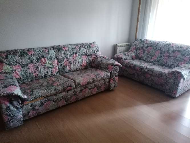 REGALO Dos sofas de 2 y 3 plazaa